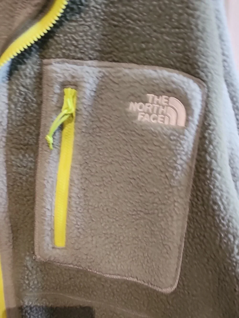 North Face Mens Yumiori Fleece in Bar Mist And Slate With  Yellow/Green Zippers